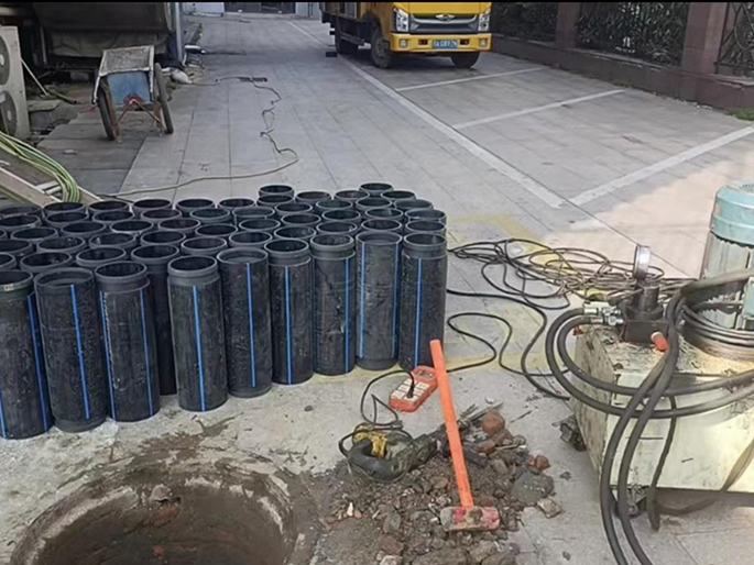 宝安PE置换管厂家 DN315置换管 非开挖管短管置换